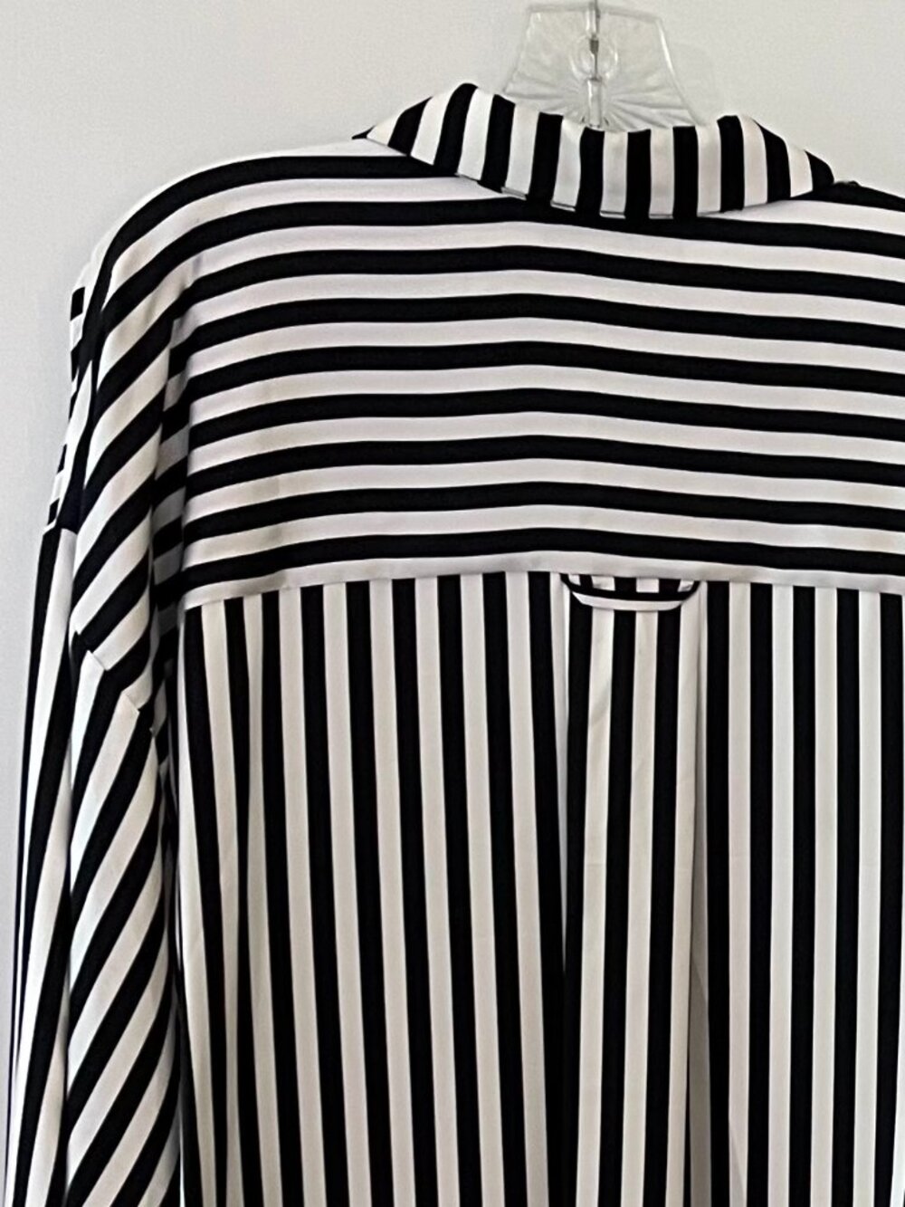 Black and white striped satin pajama set XL - Picture 3 of 6